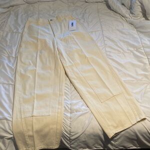 OBEY LEAH BAGGY DENIM SIZE 29 -off white color